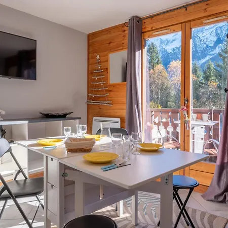Apartment Near Des Chavants Superb View
